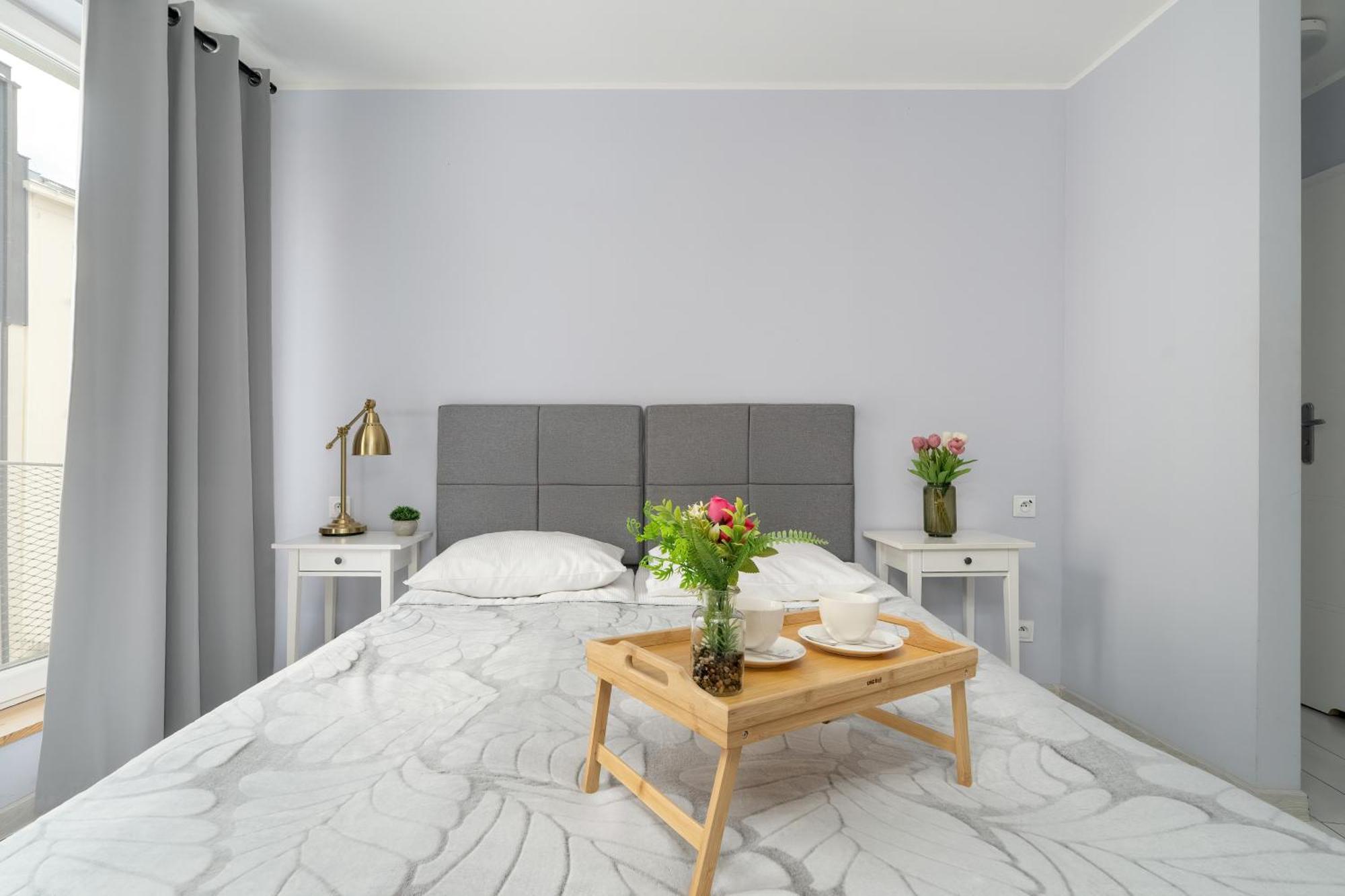 Apartment Stylowe I Eleganckie Studia Very Berry W Poznaniu By Renters