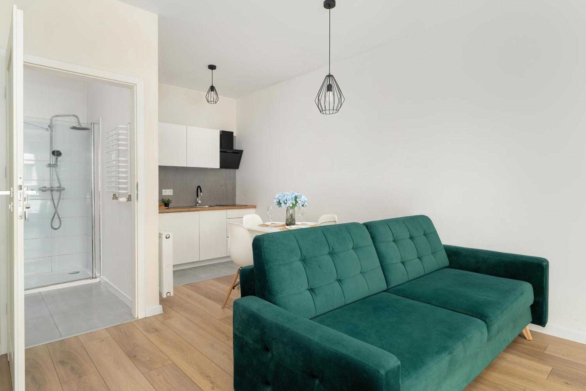 Apartment Stylowe I Eleganckie Studia Very Berry W Poznaniu By Renters