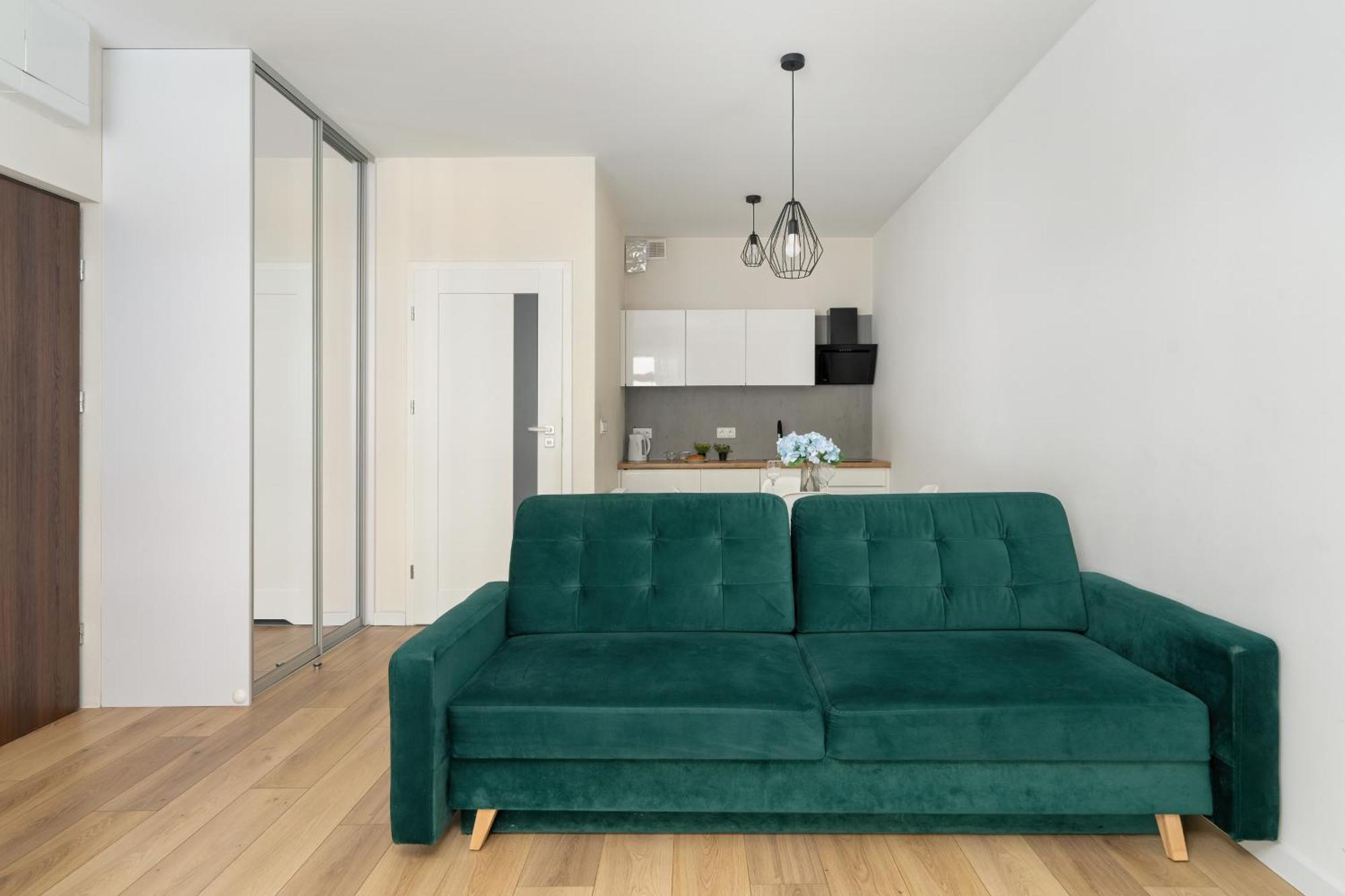 Stylowe I Eleganckie Studia Very Berry W Poznaniu By Renters Apartment Poznan