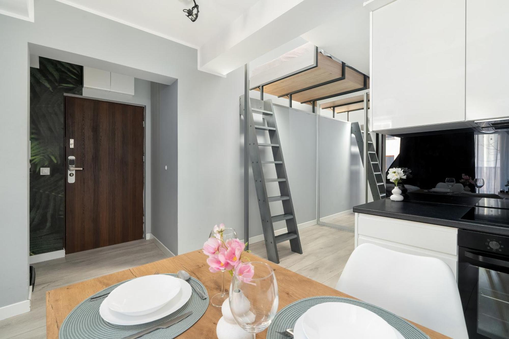 Stylowe I Eleganckie Studia Very Berry W Poznaniu By Renters Apartment Poznan